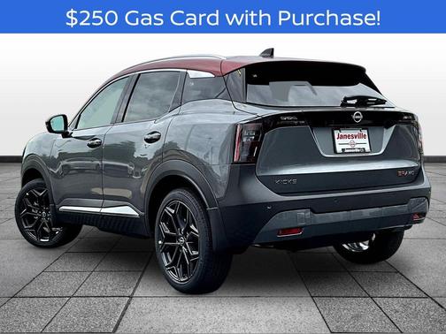 Gun Metallic/Scarlet Ember Tintcoat 2026 Nissan Kicks SR