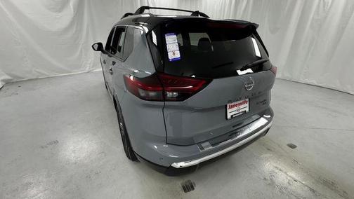 Boulder Gray Pearl/Super Black 2026 Nissan Rogue Platinum