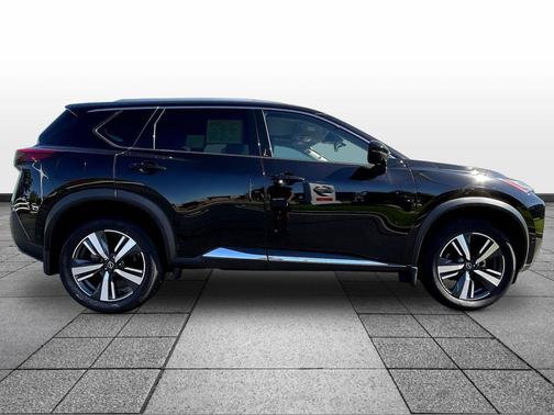 Super Black 2023 Nissan Rogue Platinum