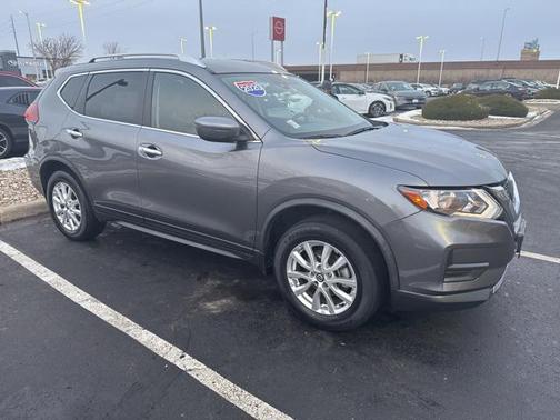 2020 Nissan Rogue SV