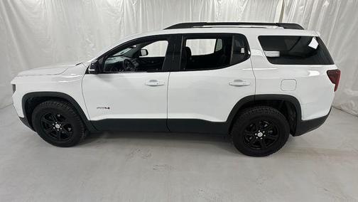 2023 GMC Acadia AWD AT4