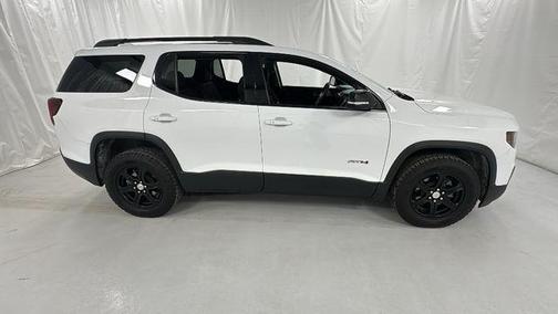 2023 GMC Acadia AWD AT4