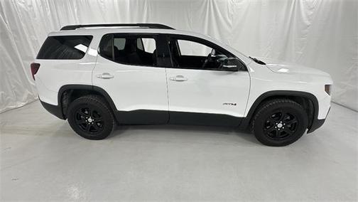 2023 GMC Acadia AWD AT4