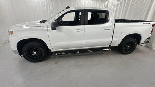 Summit White 2022 Chevrolet Silverado 1500 LT