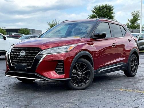 Scarlet Ember Tintcoat 2023 Nissan Kicks SR