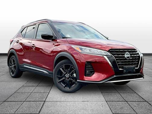 Scarlet Ember Tintcoat 2023 Nissan Kicks SR