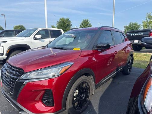 Scarlet Ember Tintcoat 2023 Nissan Kicks SR