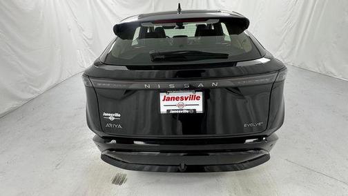 Black Diamond Pearl 2023 Nissan ARIYA EVOLVE+