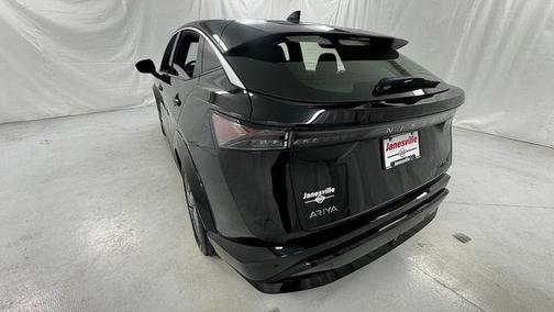 Black Diamond Pearl 2023 Nissan ARIYA EVOLVE+