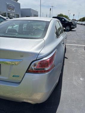 Brilliant Silver Metallic 2014 Nissan Altima 2.5 S