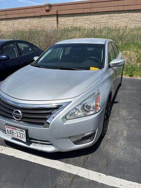 Brilliant Silver Metallic 2014 Nissan Altima 2.5 S