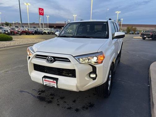 2024 Toyota 4Runner SR5
