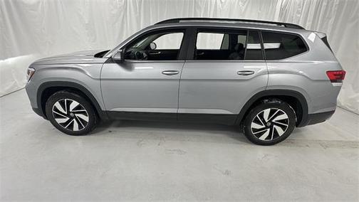 2025 Volkswagen Atlas 2.0T SE w/Technology 4MOTION