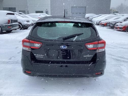 2022 Subaru Impreza Base