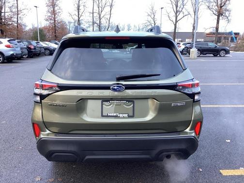 2025 Subaru Forester Hybrid Premium Hybrid