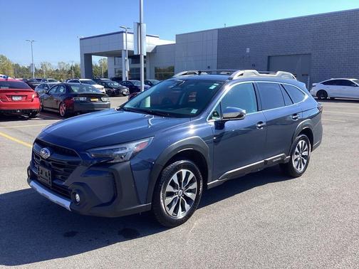 2023 Subaru Outback Touring