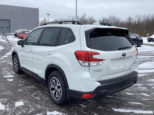 2023 Subaru Forester 2.5i Premium