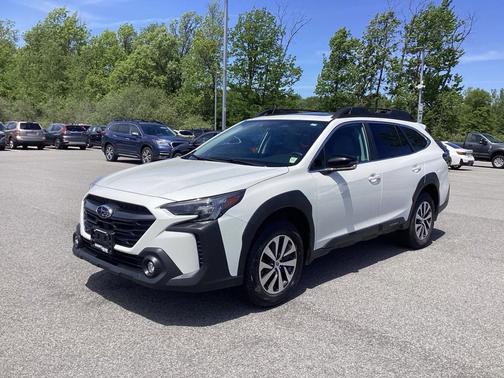 Crystal White Pearl 2025 Subaru Outback Premium