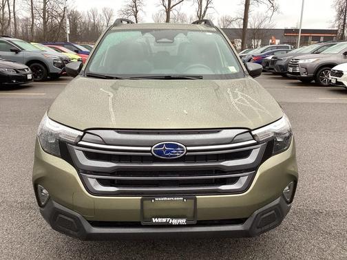 2025 Subaru Forester Premium