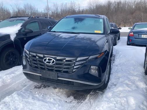 2022 Hyundai TUCSON SE