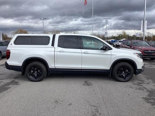 2022 Honda Ridgeline Black Edition
