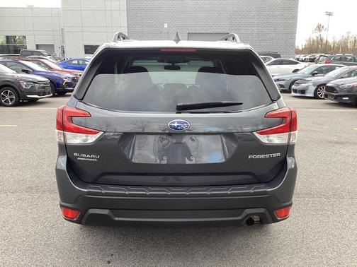 2023 Subaru Forester 2.5i Premium