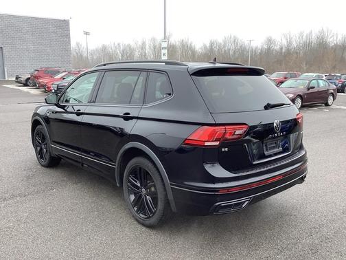 2022 Volkswagen Tiguan 2.0T SE R-Line Black