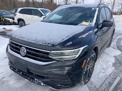 2022 Volkswagen Tiguan 2.0T SE R-Line Black