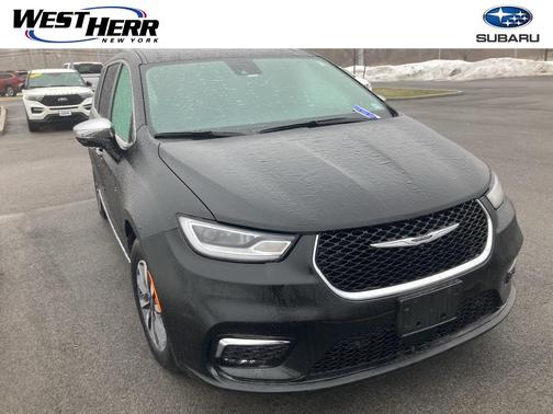 2023 Chrysler Pacifica Hybrid Limited