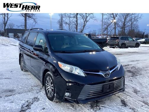 2019 Toyota Sienna L