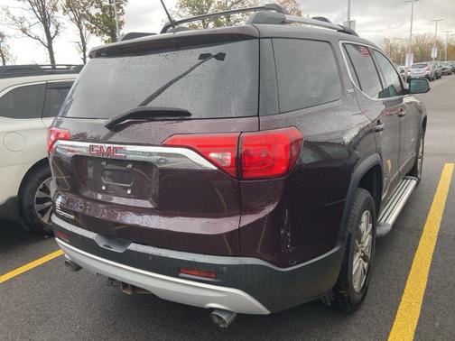 2017 GMC Acadia SLE-2