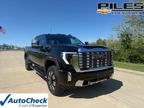 Onyx Black 2024 GMC Sierra 2500 Denali