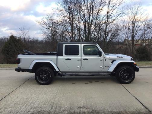 2024 Jeep Gladiator Willys