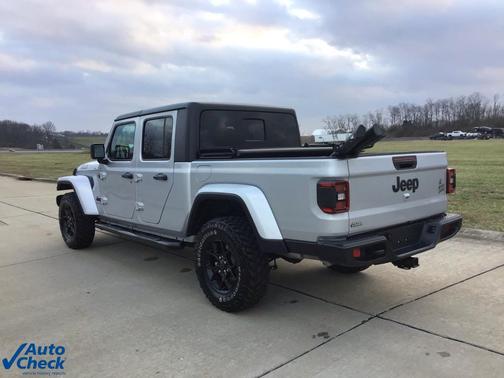 2024 Jeep Gladiator Willys