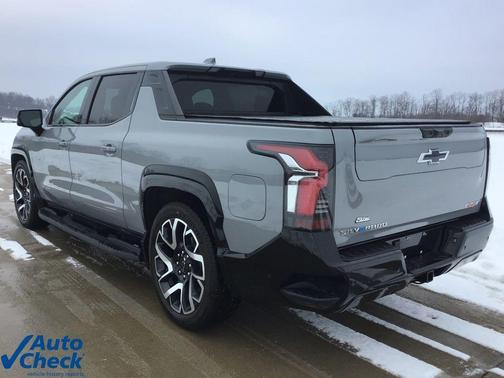 2025 Chevrolet Silverado EV RST