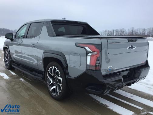2025 Chevrolet Silverado EV RST