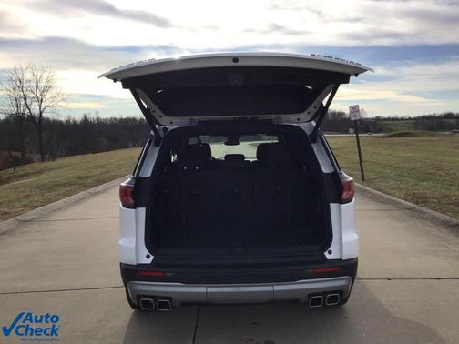 2025 GMC Acadia FWD Elevation