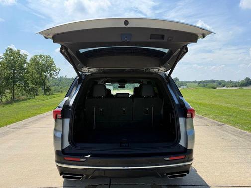Gray Metallic 2025 Buick Enclave Preferred FWD
