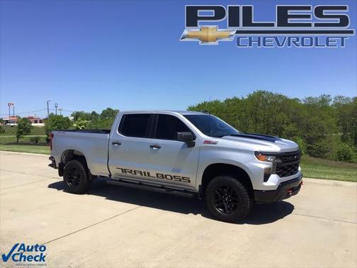 2022 Chevrolet Silverado 1500 Custom Trail Boss