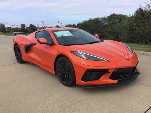 2026 Chevrolet Corvette Stingray w/2LT