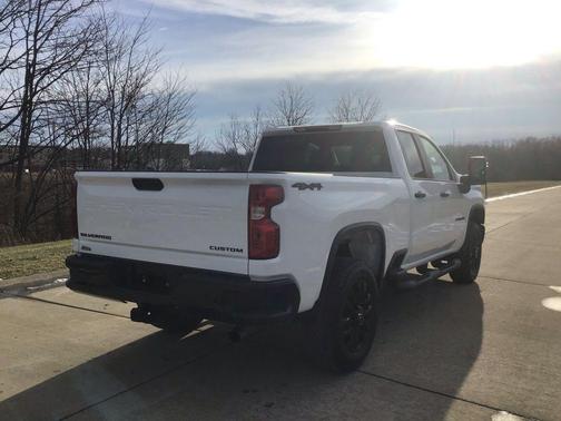 2026 Chevrolet Silverado 2500 Custom