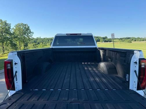 Summit White 2024 GMC Sierra 3500 SLT