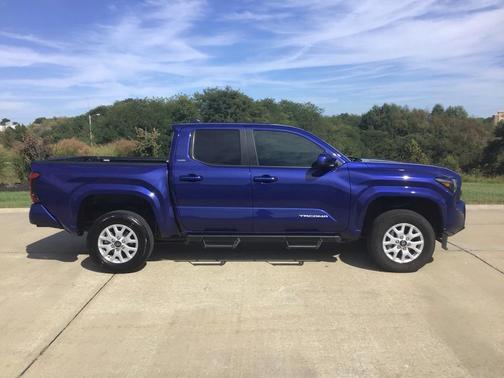 2024 Toyota Tacoma SR5