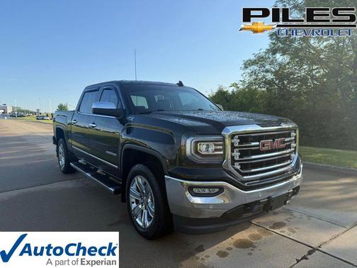 Onyx Black 2018 GMC Sierra 1500 SLT