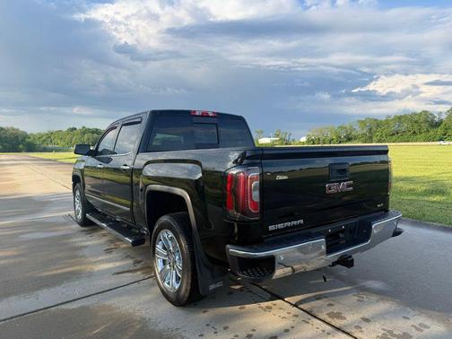 Onyx Black 2018 GMC Sierra 1500 SLT