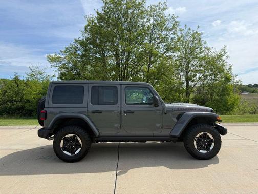 Sting-Gray Clearcoat 2022 Jeep Wrangler Unlimited Rubicon