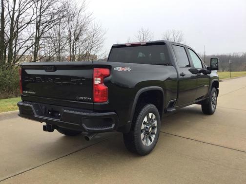 2026 Chevrolet Silverado 2500 Custom