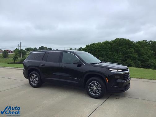 2024 Chevrolet Traverse LS