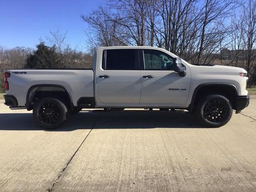 2026 Chevrolet Silverado 2500 Custom