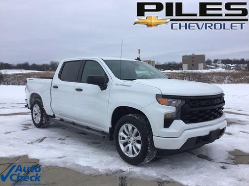 2023 Chevrolet Silverado 1500 Custom